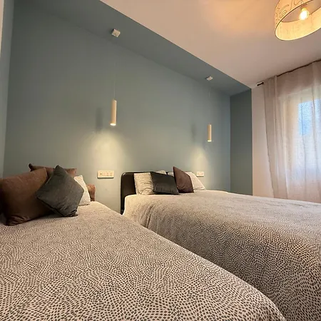 Alfieri2 - Netflix-parking-supermarket-centro * Бергамо