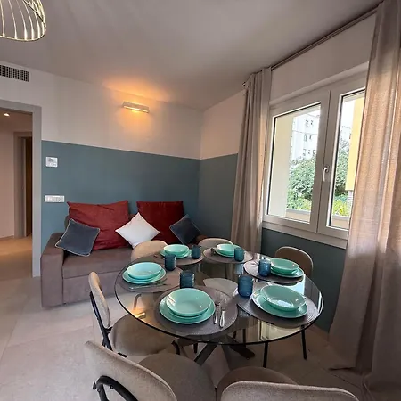 Alfieri2 - Netflix-parking-supermarket-centro