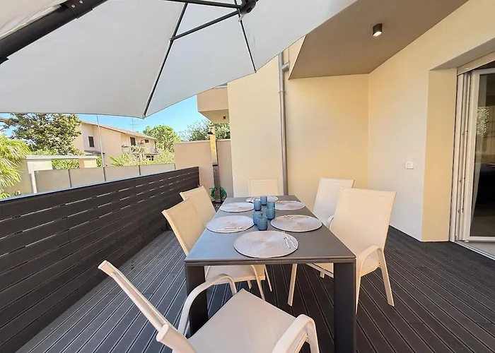 Alfieri2 - Netflix-parking-supermarket-centro アパート ベルガモ